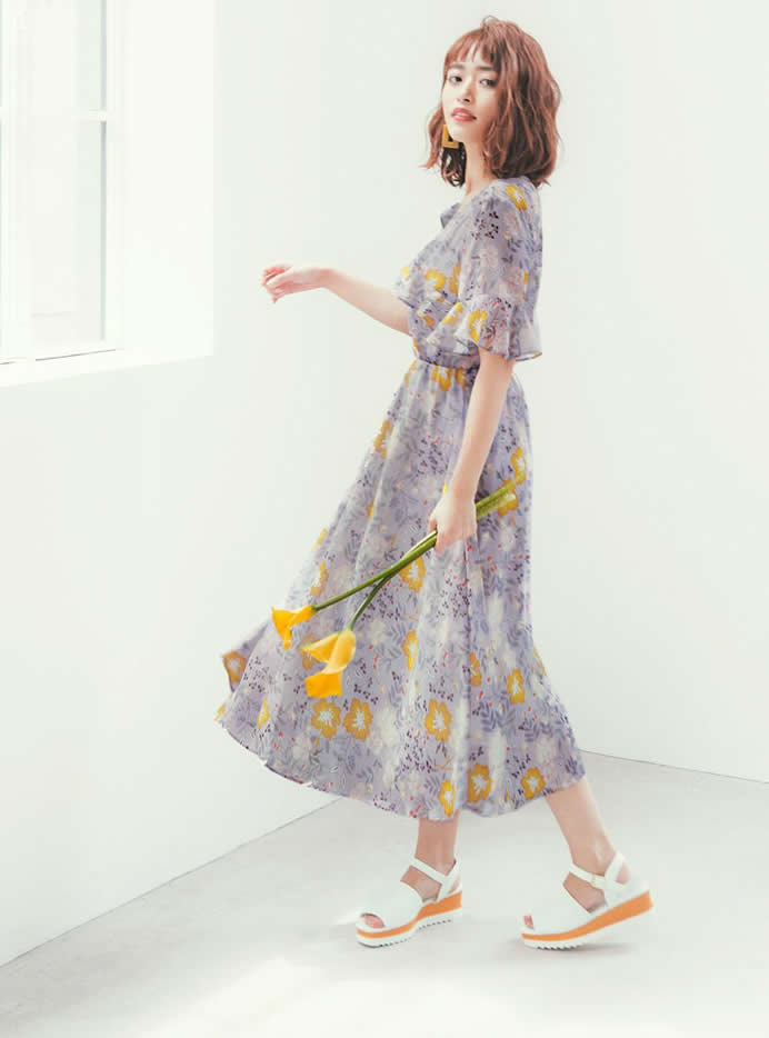 Vネック花柄フリルワンピース