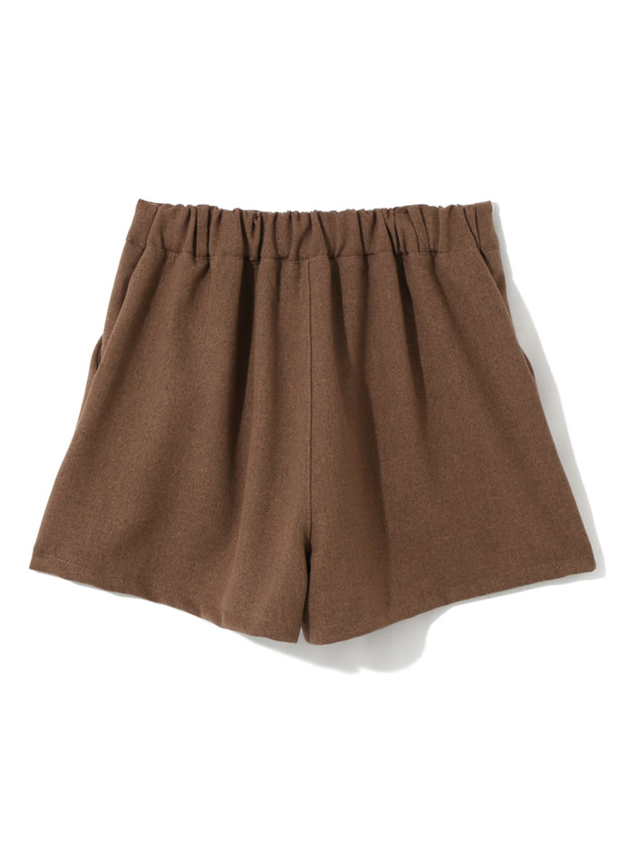スクエアベルト付きタックショートパンツ