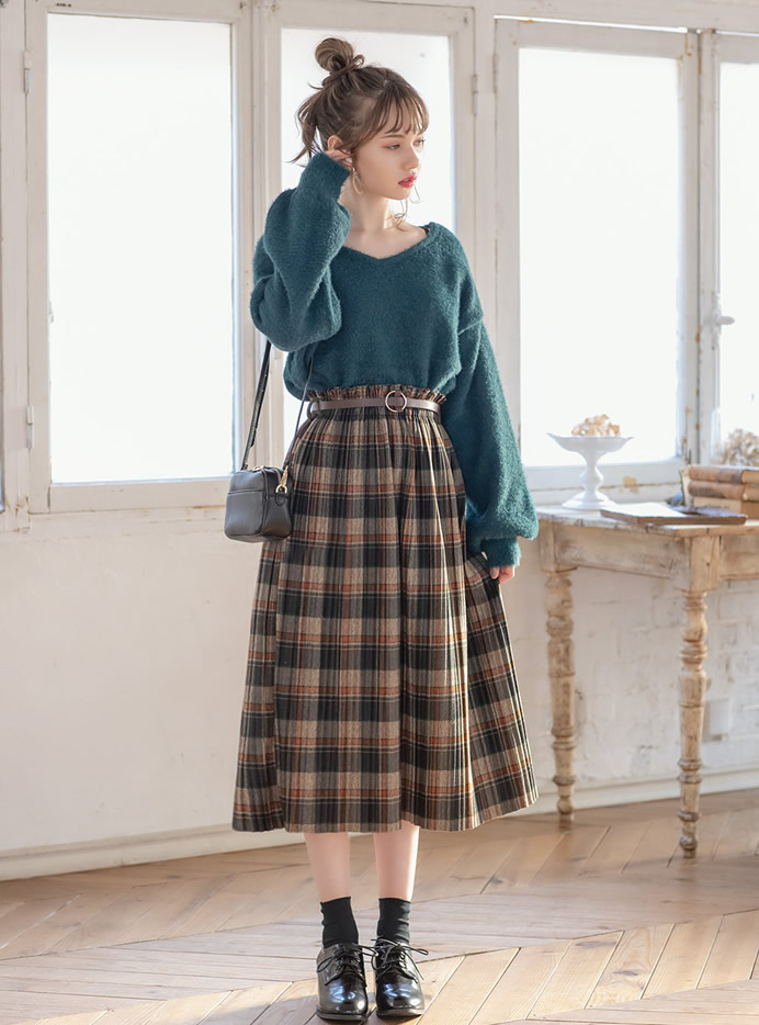 ベルト付きチェックプリーツスカート