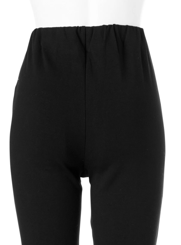 センタータックカットフレアパンツ