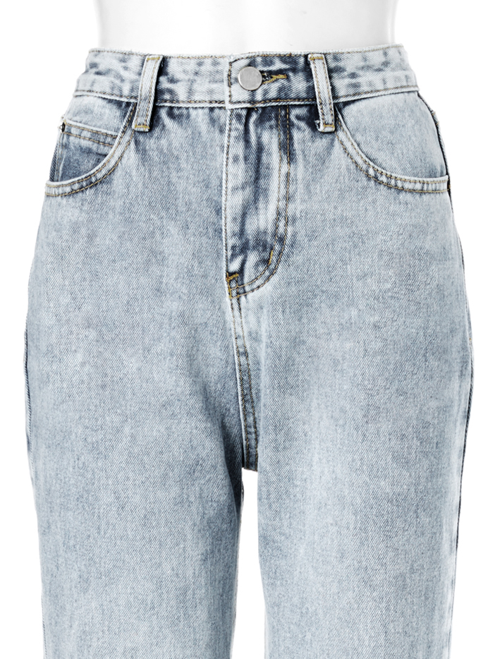 テーパードデニムパンツ