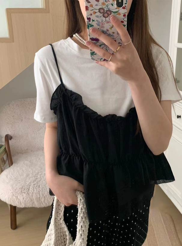 フリルキャミビスチェ×Tシャツアンサンブル