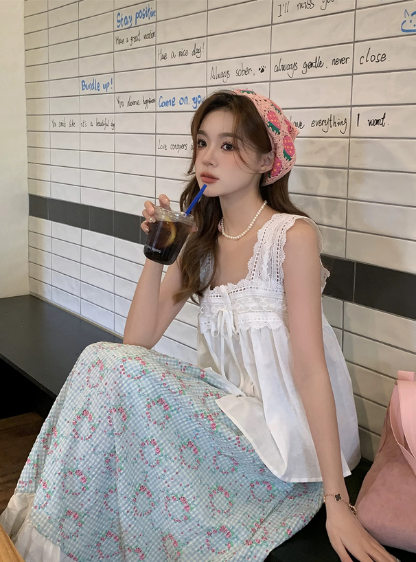 スクエアネックレースフリルノースリーブトップス