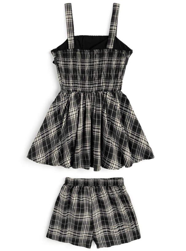モノクロチェック2点セット♠️吊りスカートワンピース風スタイ&ベビーパンツ モノクロチェック2点セット♠️吊りスカートワンピース風スタイ