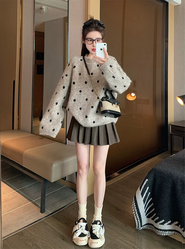 ドット柄ジャガードニットトップス