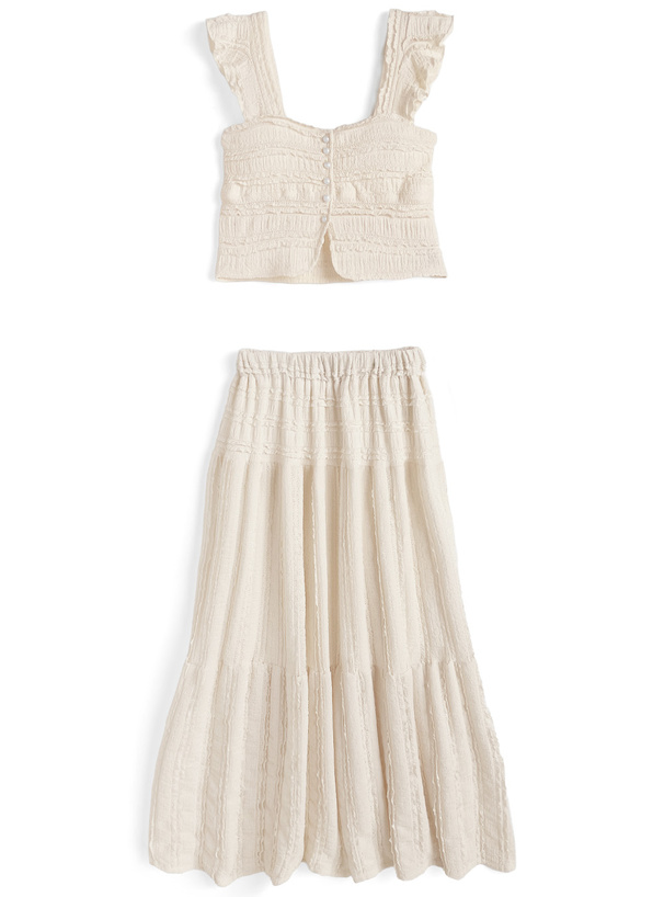 カップ付きフリルトップス×ロングスカートセットアップ