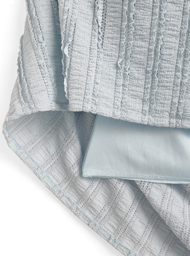 カップ付きフリルトップス×ロングスカートセットアップ