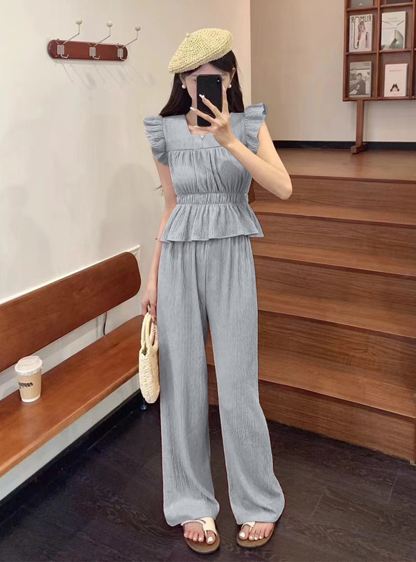 フリルノースリーブトップス×ロングパンツセットアップ