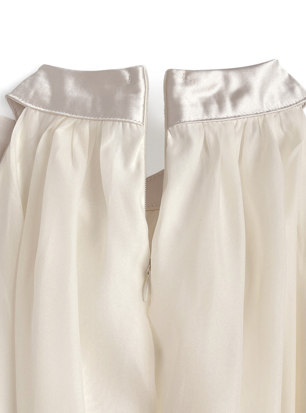 リボンアメスリシアートップス