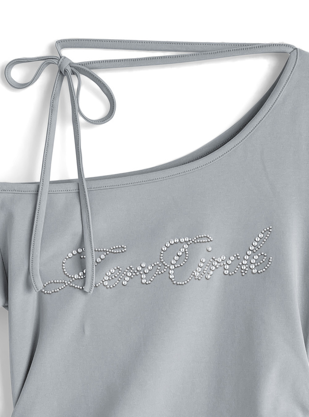 ネックリボンワンショルダースタッズロゴレースドッキングトップス