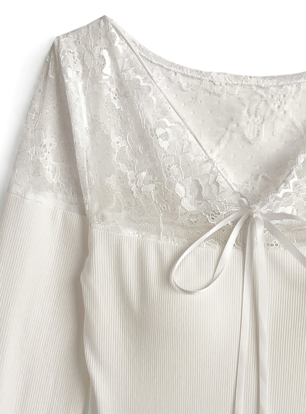 カップ付きレースドッキングストラップリボントップス