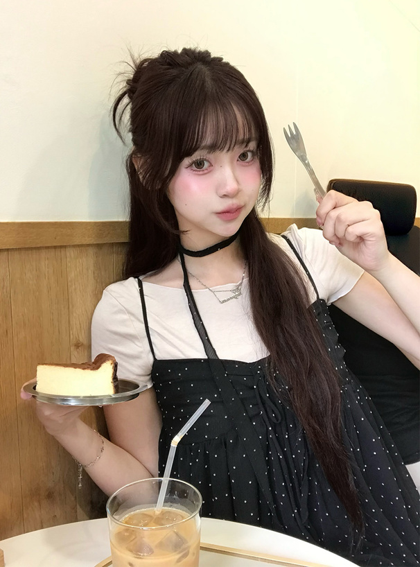 タイ付きドット柄リボンキャミソール×Tシャツアンサンブル