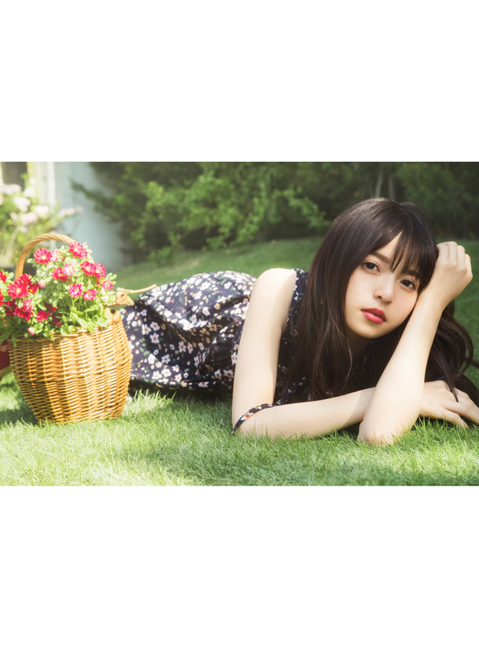 齋藤飛鳥(乃木坂46)花柄ボウタイノースリワンピース