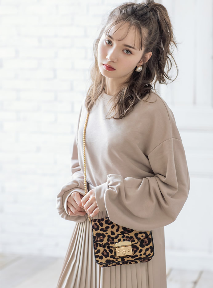 パールモチーフピアス
