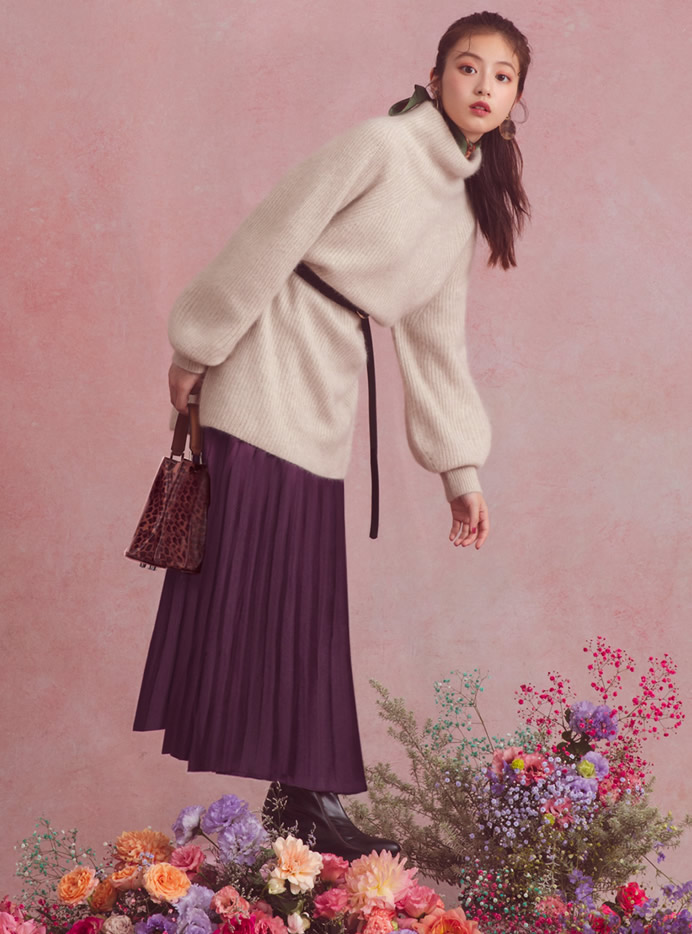 今田美桜 マーブルXゴールドサークルフープイヤリング