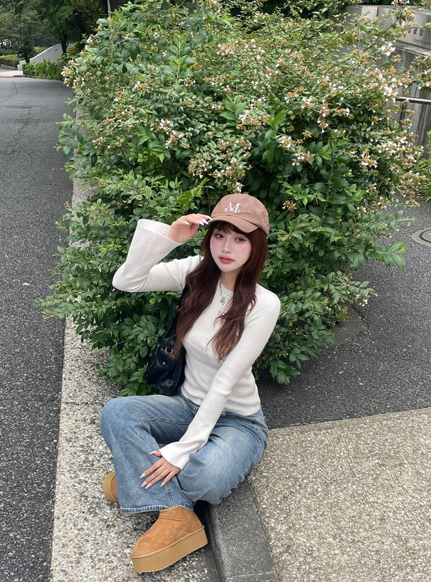 フレアスリーブリブニットトップス