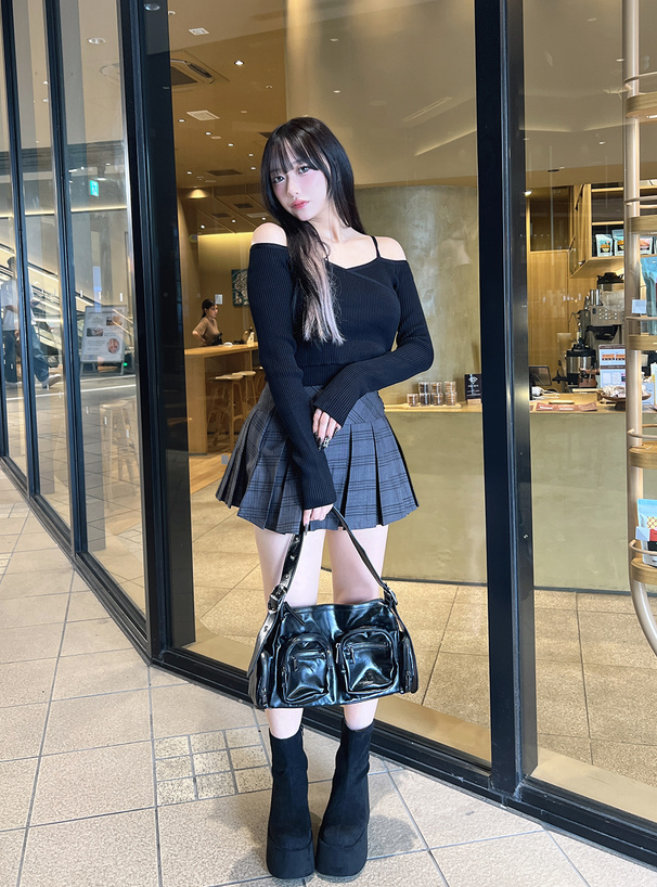 カシュクールオフショルダーリブニットトップス