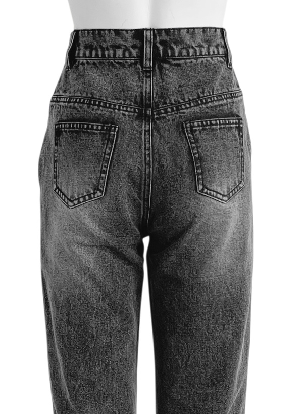 センターシームストレートデニムパンツ