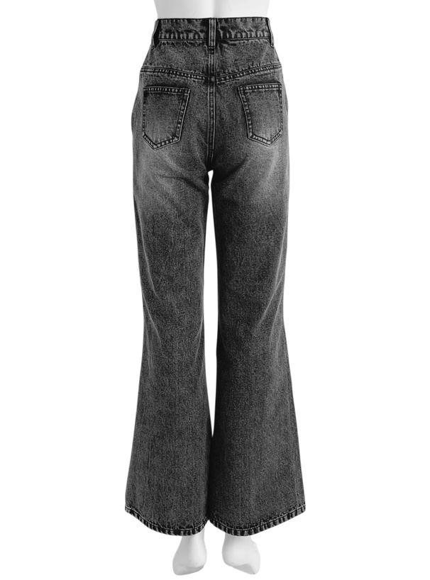 センターシームストレートデニムパンツ