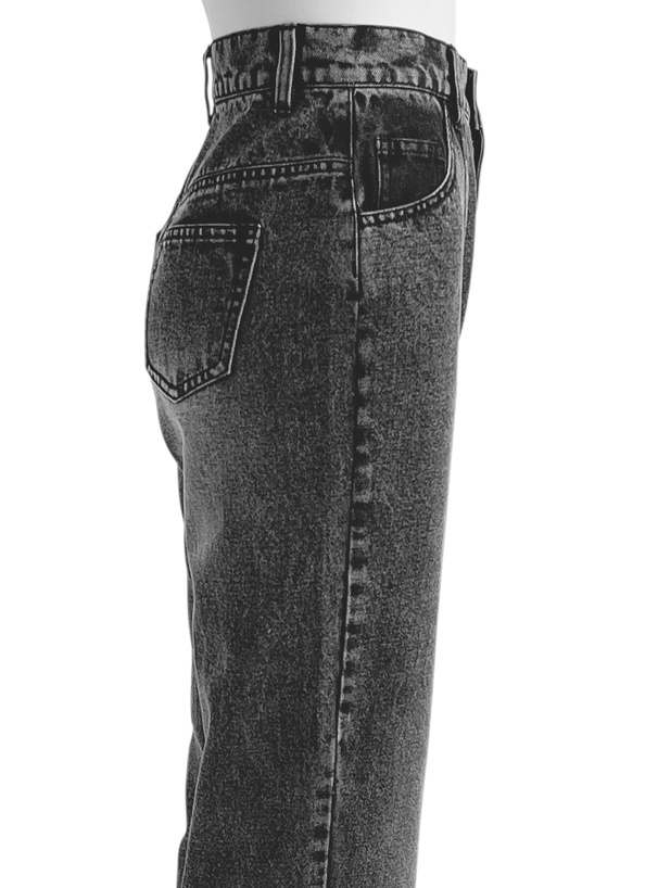 センターシームストレートデニムパンツ