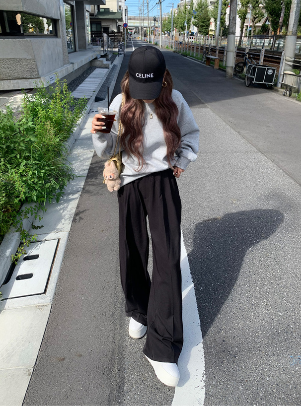 センタープレスタックワイドパンツ