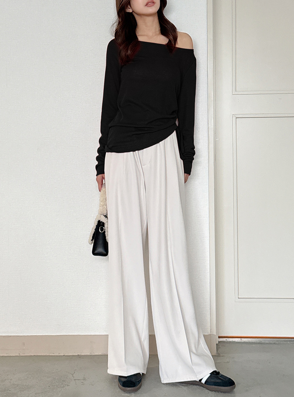 センタープレスタックワイドパンツ