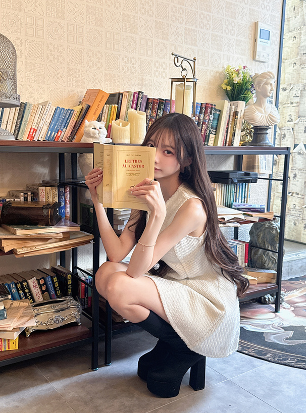 ツイードノースリーフレアミニワンピース