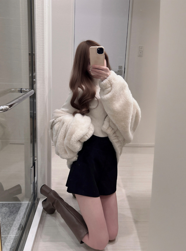 ハイウエストタックショートパンツ