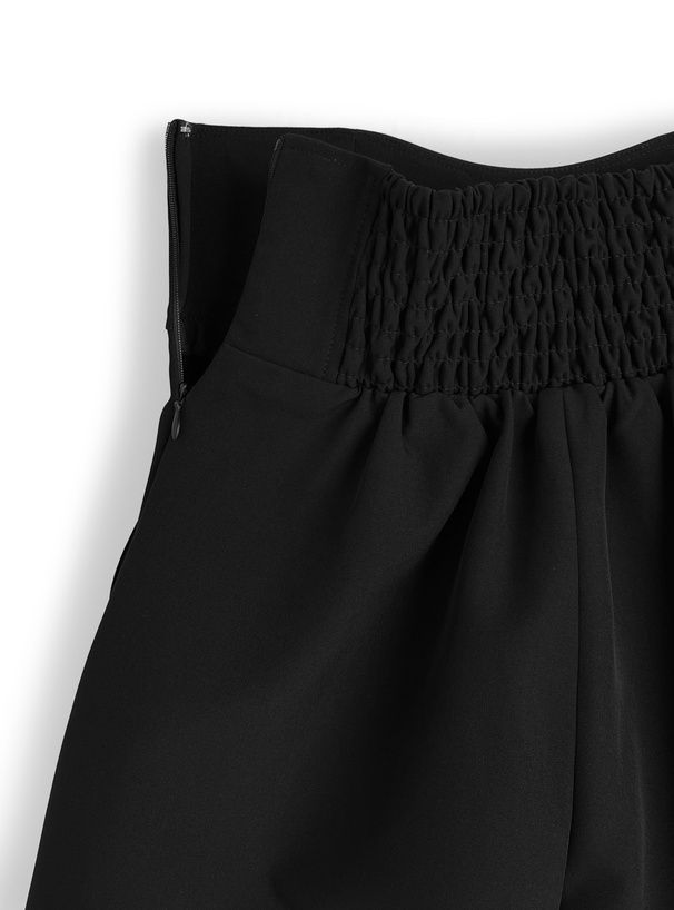 ハイウエストショートパンツ