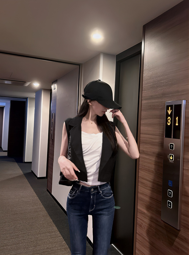 ショート丈ジレ