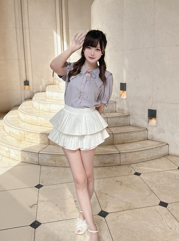 襟付きリボンブラウス