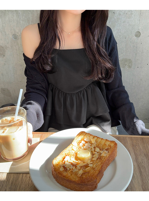 ティアードフリルキャミソールトップス