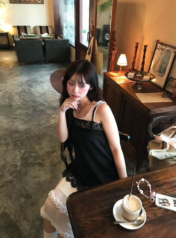 リネンライクレースキャミソール