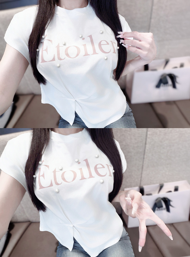 ロゴプリントパールタックスリットTシャツ