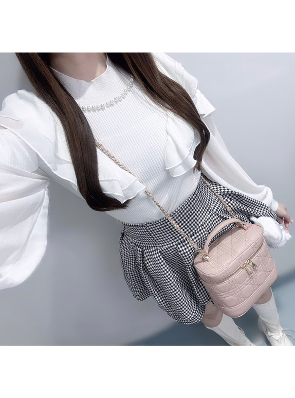 パールリボンフリルショルダーオープントップス