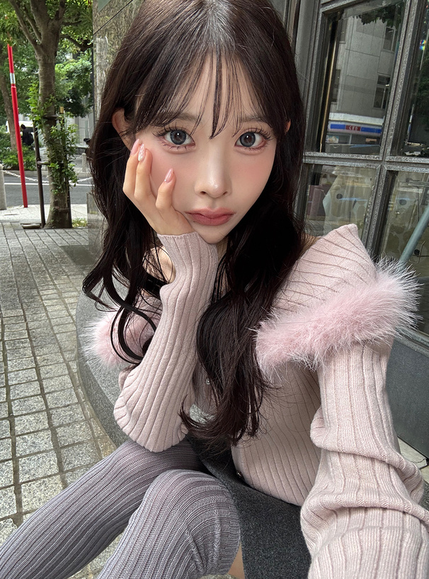 ファーオフショルダーニットトップス