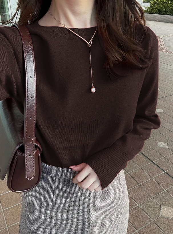 ラウンドネックニットトップス