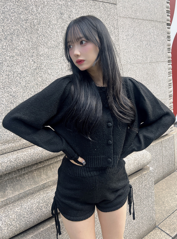 カーディガン×ドロストショートパンツニットセットアップ