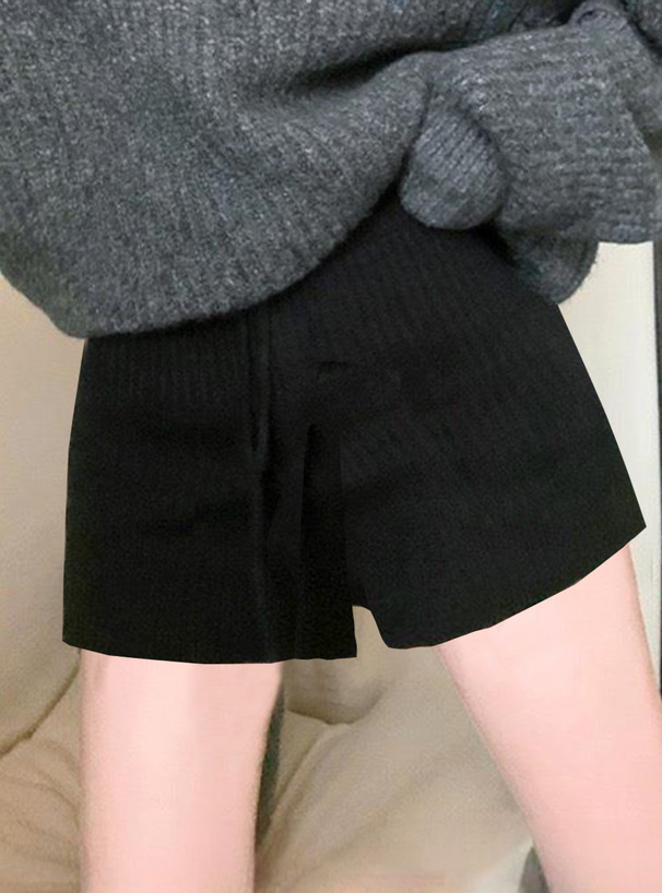 リブニットショートパンツ