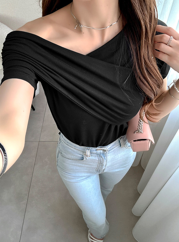 ドレープカシュクールワンショルダートップス