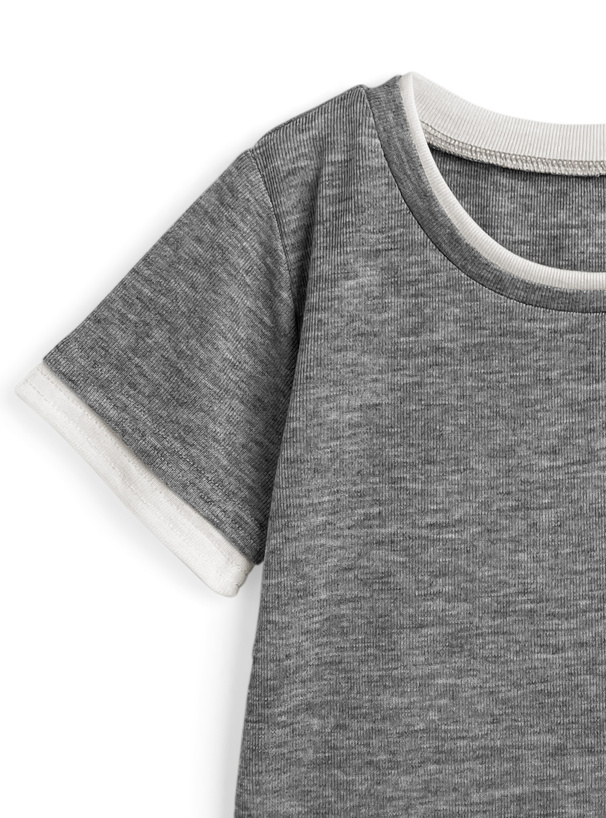 レイヤード風Tシャツ