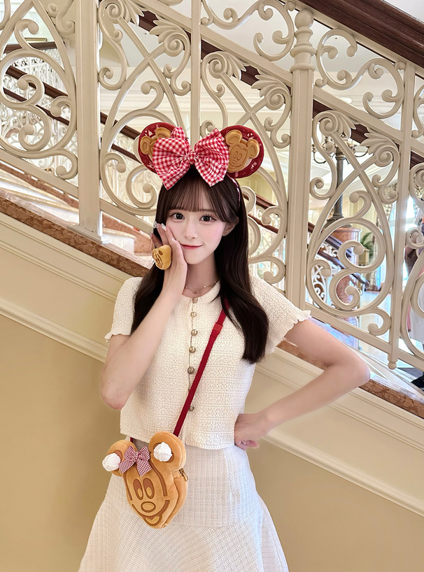 ゴールドボタンフリルニットカーディガン