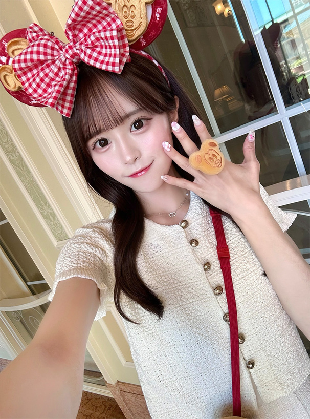 ゴールドボタンフリルニットカーディガン