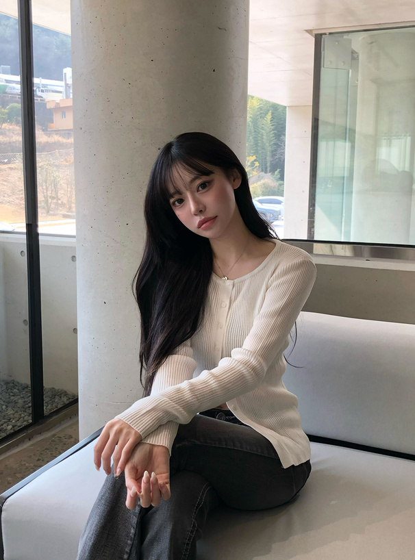 ラウンドネックリブニットカーディガン