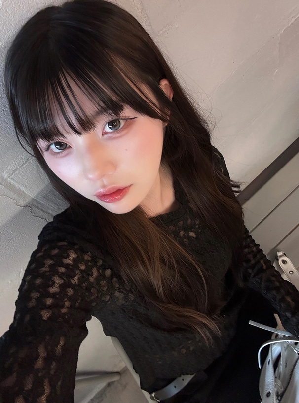 レースクルーネックトップス