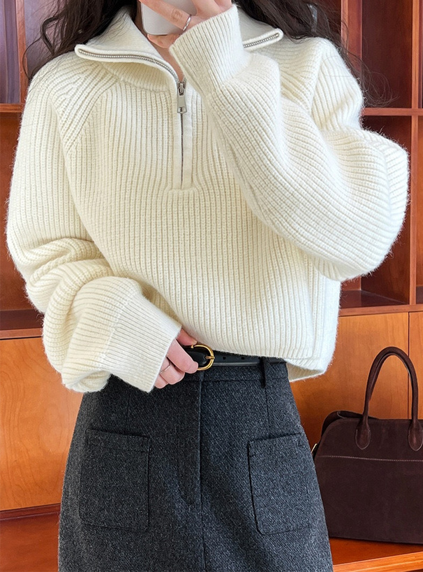 ハーブジップショート丈ニットトップス