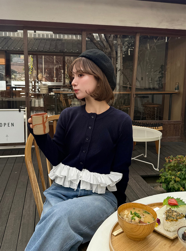 フリルドッキングニットカーディガン