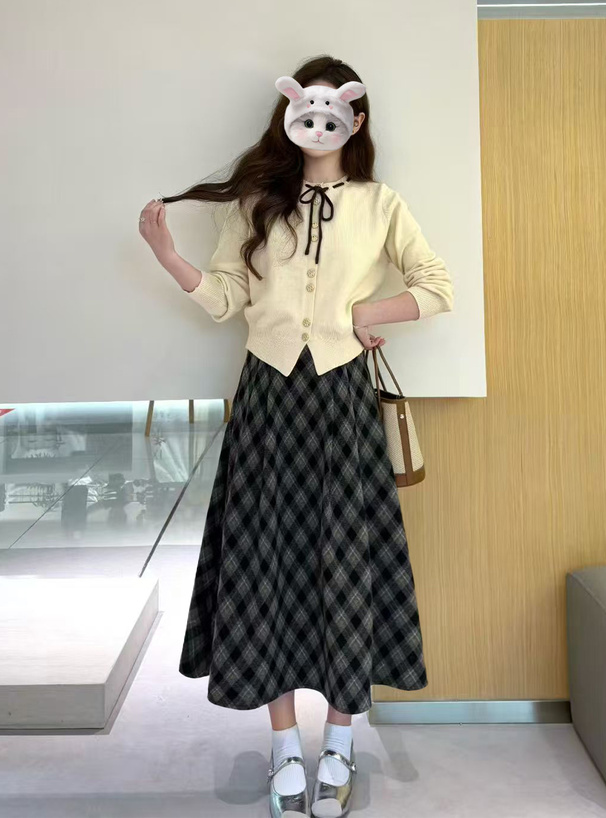 リボンゴールドボタンカーディガン