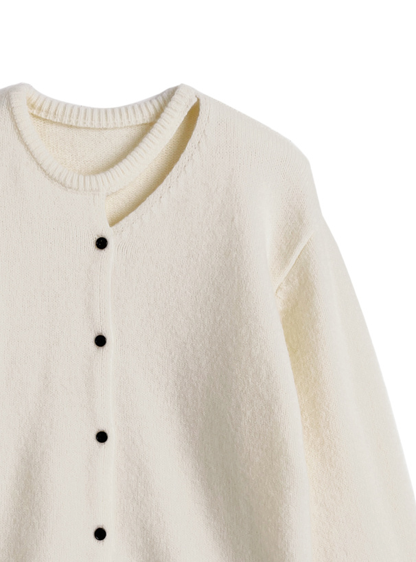 スリットネックニットトップス