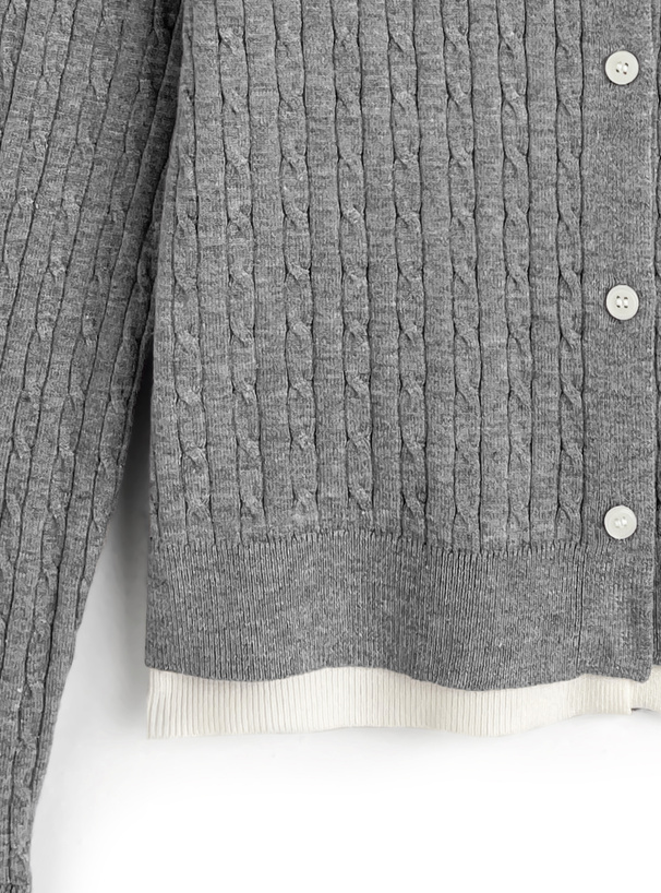 レイヤード風ケーブル編みニットカーディガン